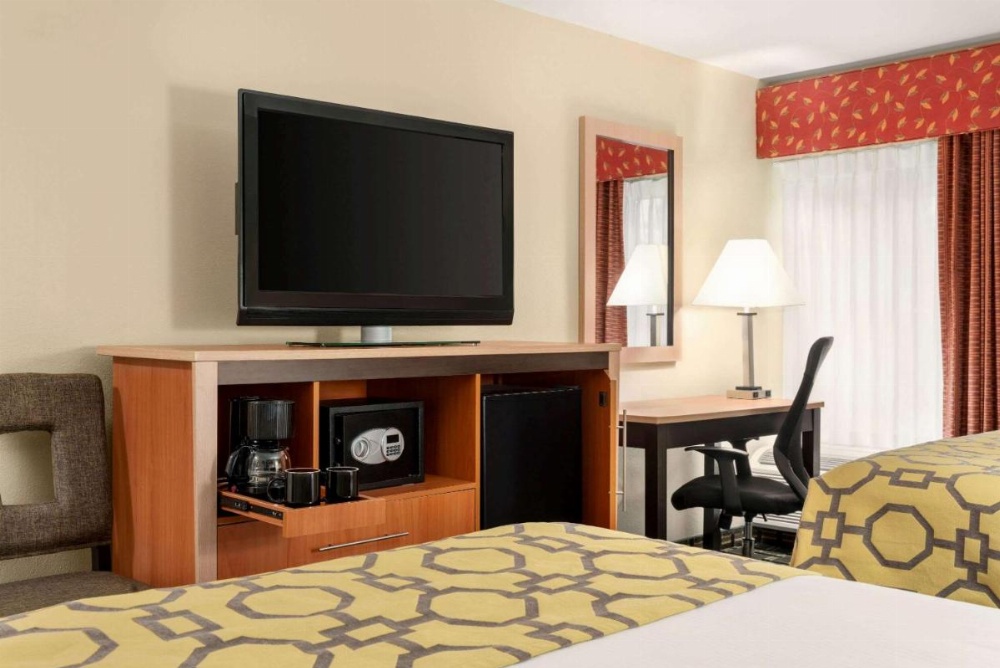 Baymont by Wyndham North Dartmouth Image 43